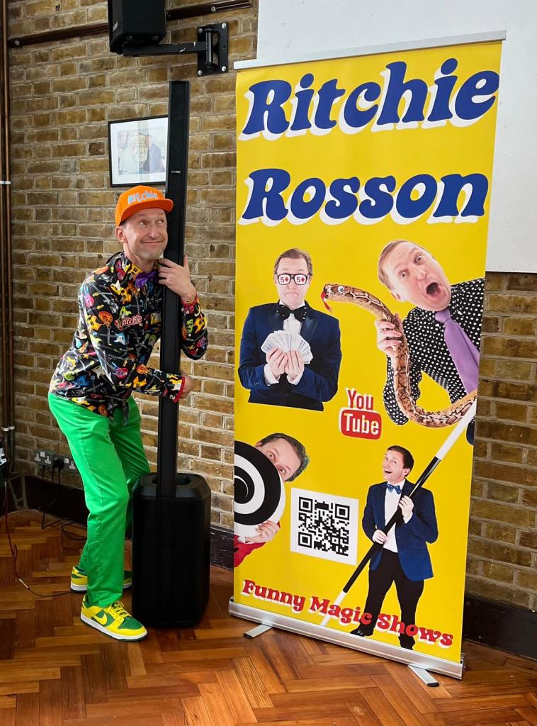 Bose L1 Pro 8 sound system. Great for children's birthday party entertainer magic shows. 